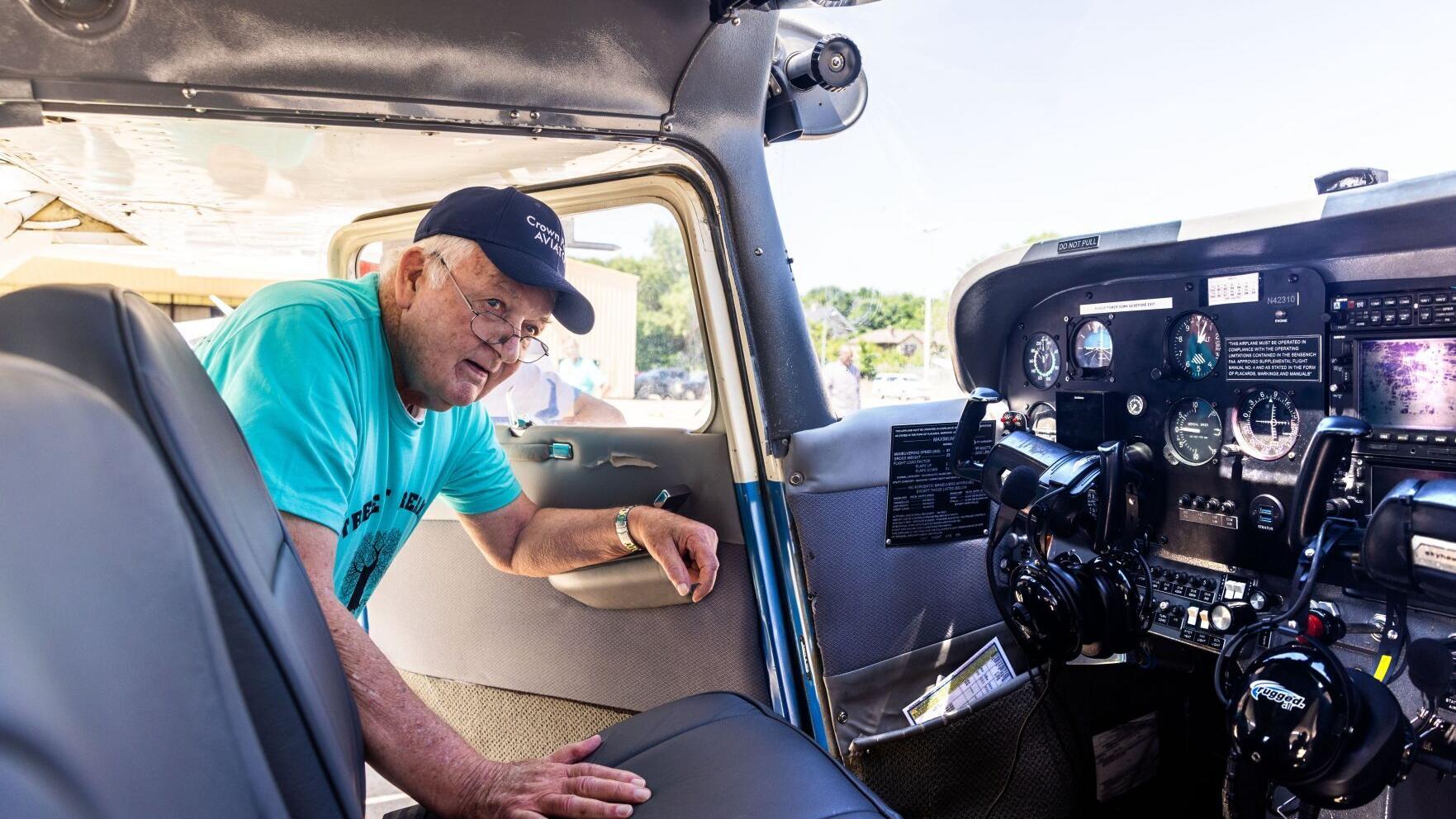 Pilot gets back in the sky thanks to his Omaha retirement community